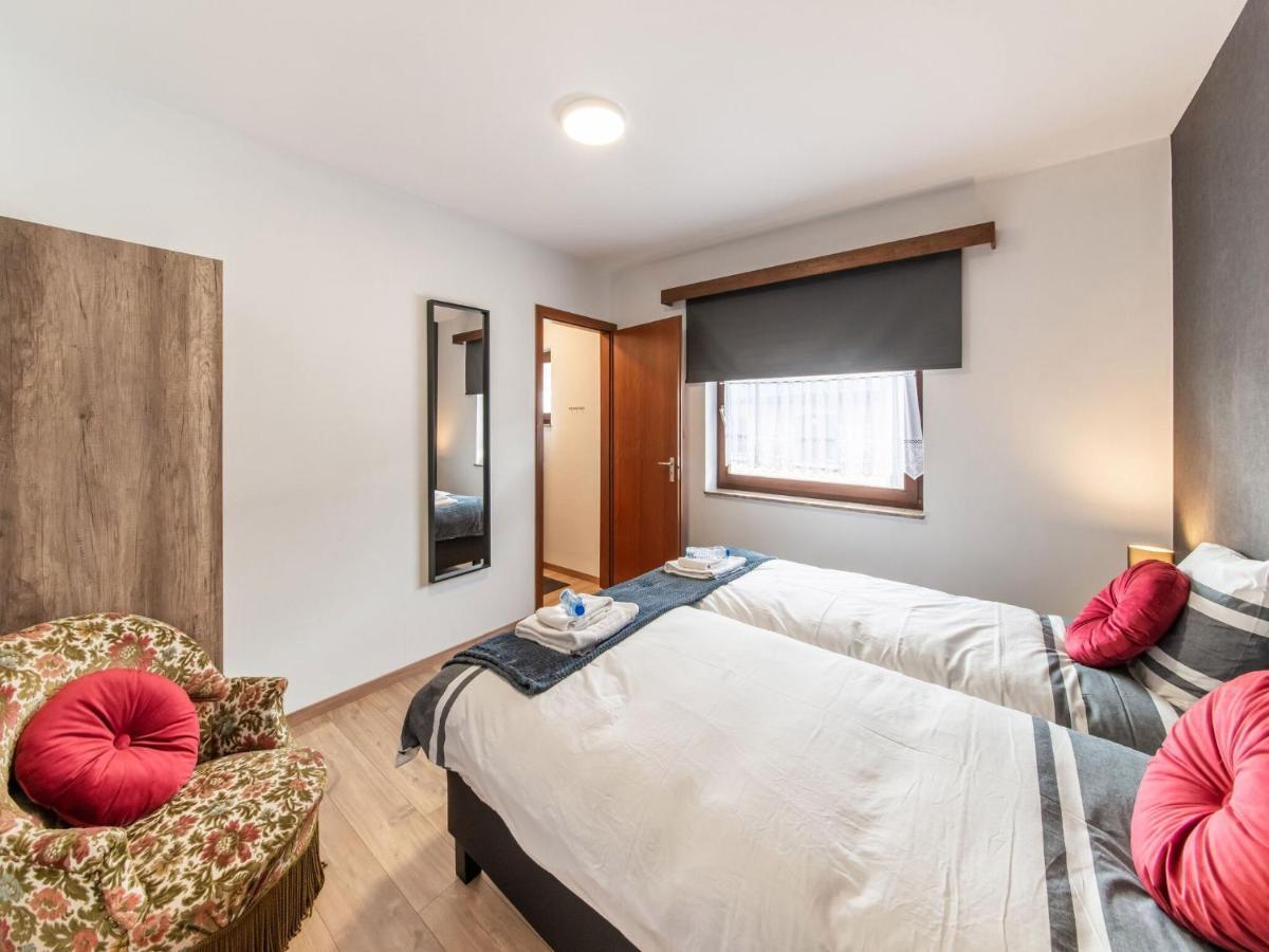 Beautiful Apartment For 7 Adults In Malmedy Eksteriør bilde